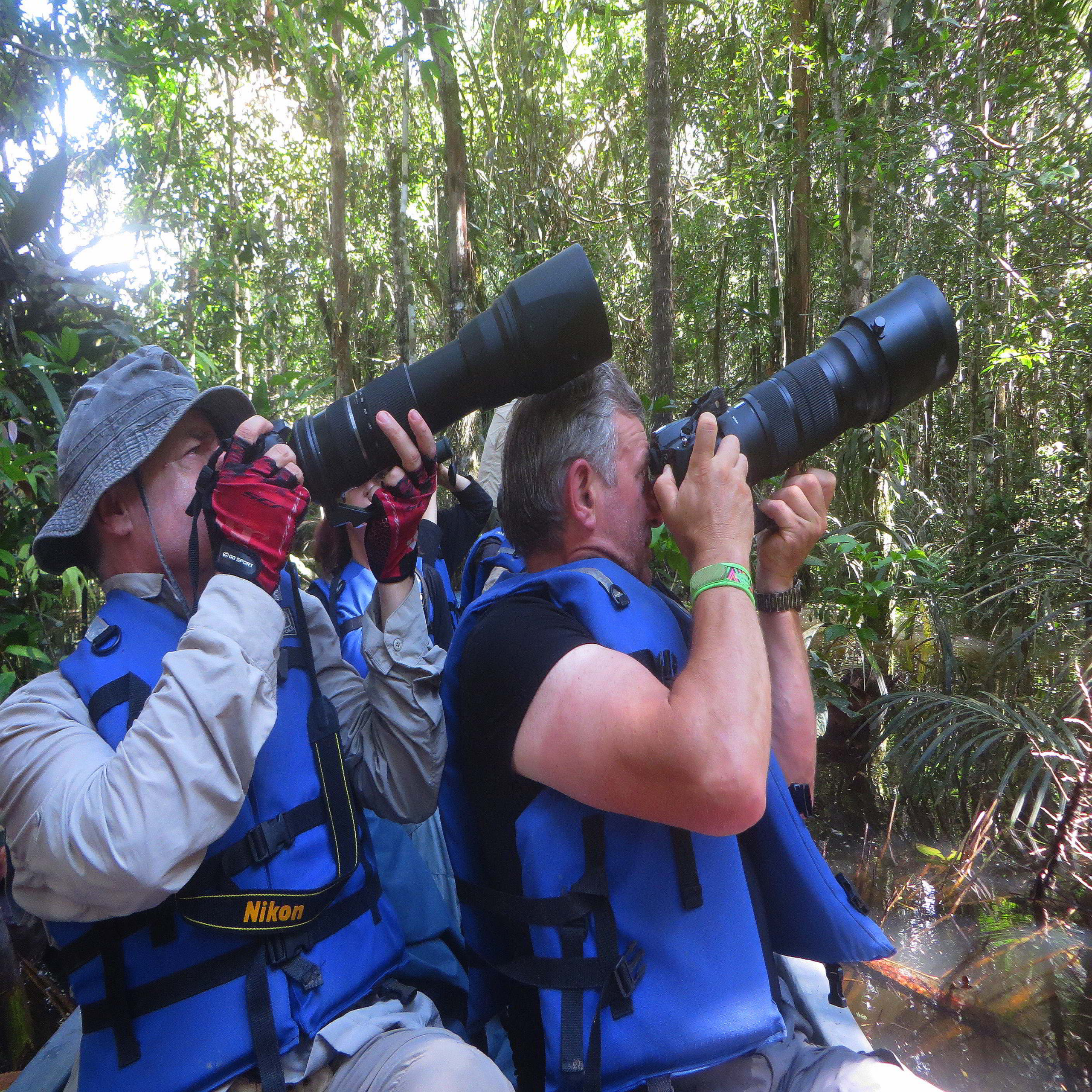 WILDLIFE PHOTOGRAPHERS STAYING AT THE CUYABENO LODGE